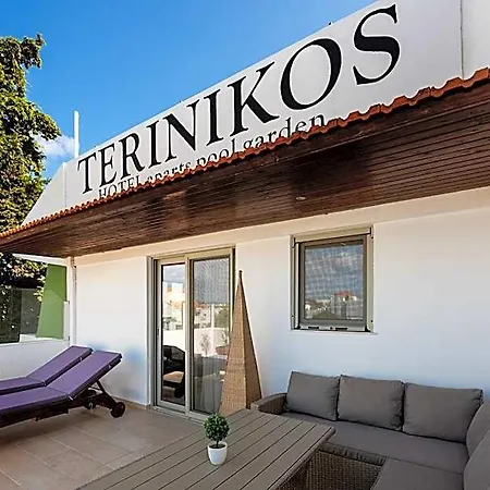 Terinikos Sunny Garden & Junior Hotel 2*